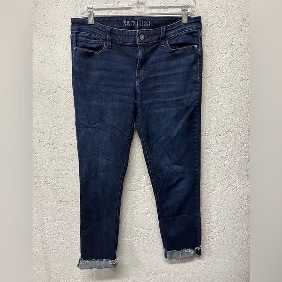 White House Black Market Denim - WHBM Crop Jeans Dark Stretch Denim Raw Hem Size 6
